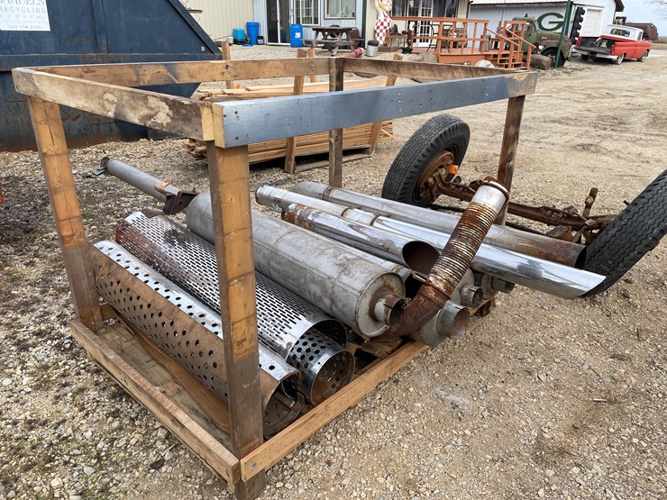 #4258-•-crate-of-exhaust-parts-image-1