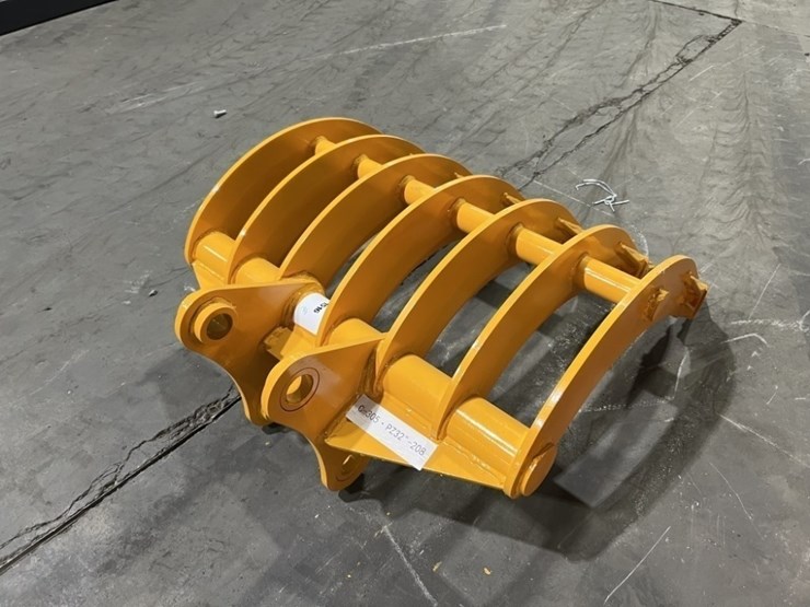 2026-caterpillar-305-image-3