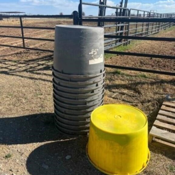 15 Protien tubs empty