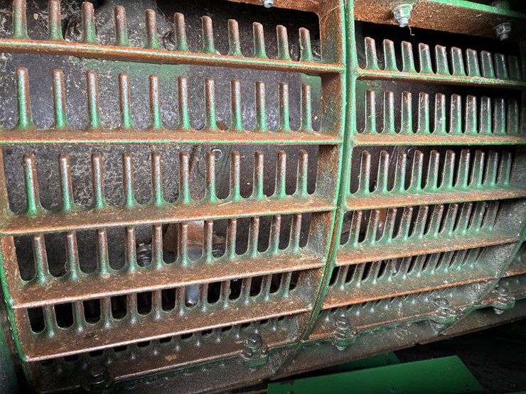 2012-john-deere-s670-image-59