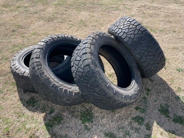 4--ridge-grappler-nitro-tires,-37x12.50r22lt,-image-1