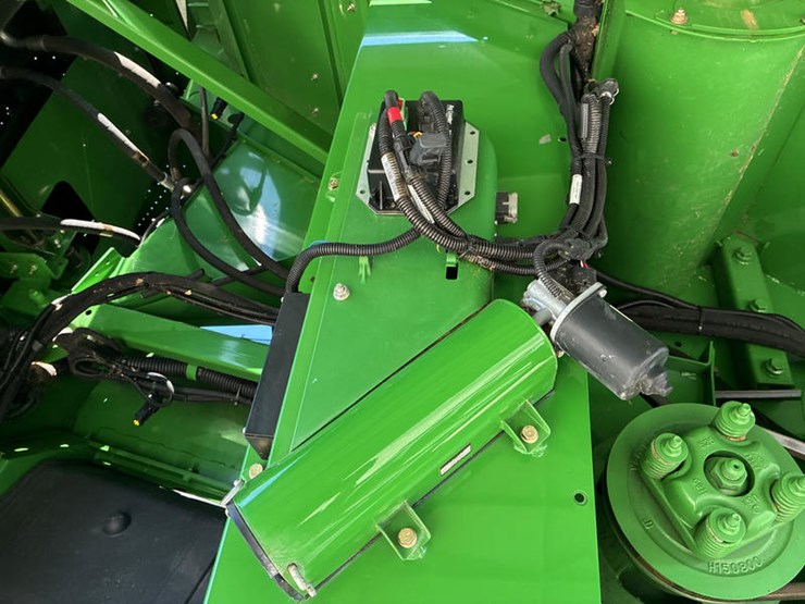 2012-john-deere-s670-image-75