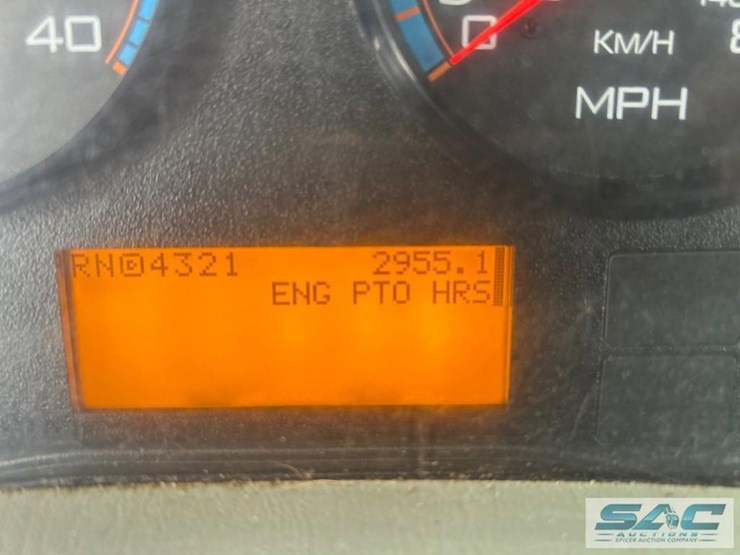 2016-international-durastar-4400-image-8