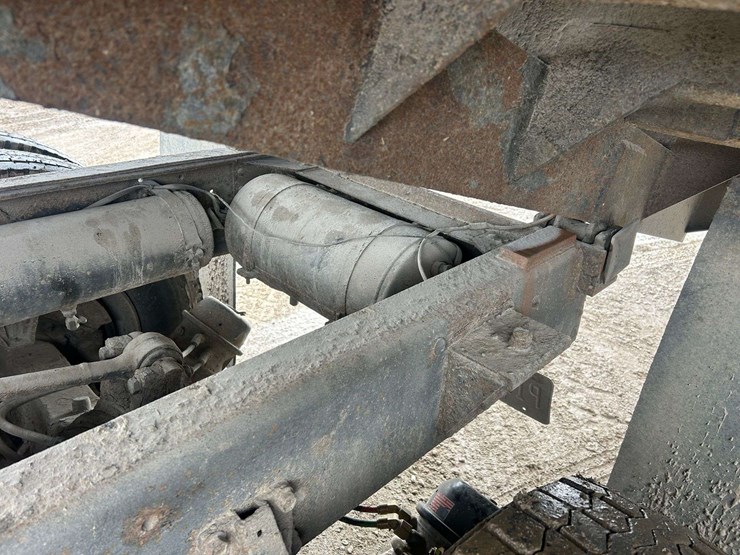 1991-chevy-kodiak-8500-tandem-grain-truck-with-18ft-bed-image-28