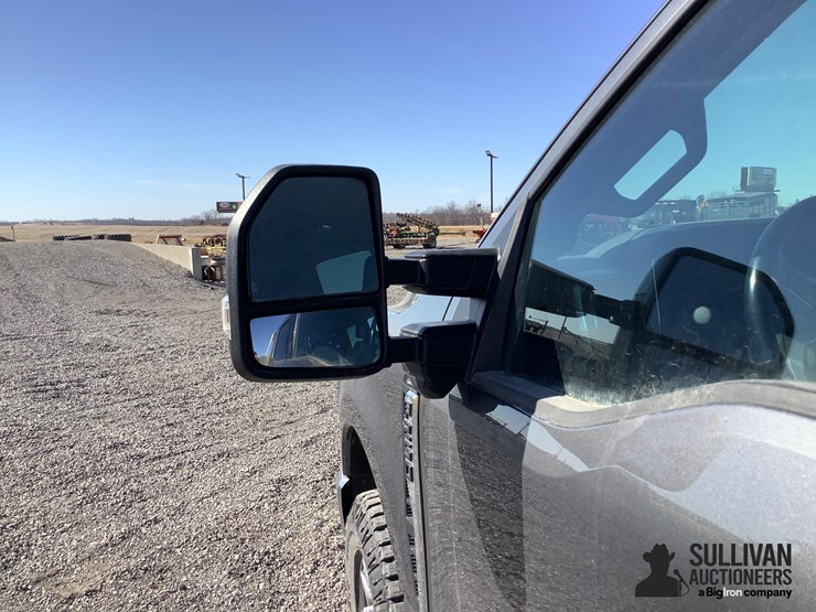 2023-ford-f250-lariat-image-6