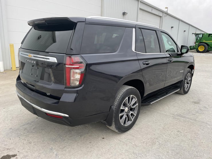 2023-chevrolet-tahoe-image-5