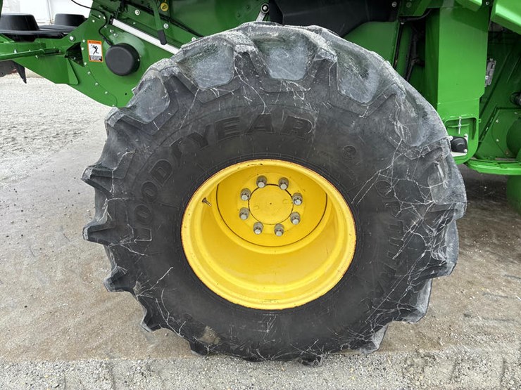 2017-john-deere-s680-image-45