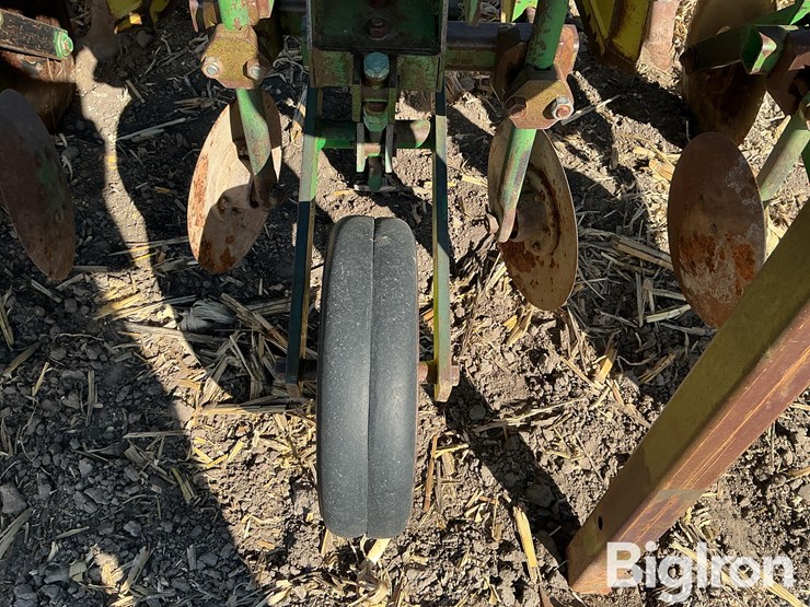 john-deere-885-image-10