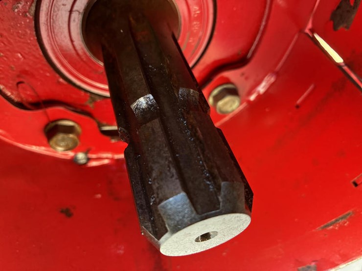 2010-case-ih-8120-image-25