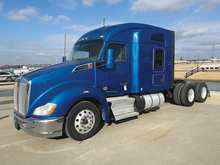 2022-kenworth-t680-image-2