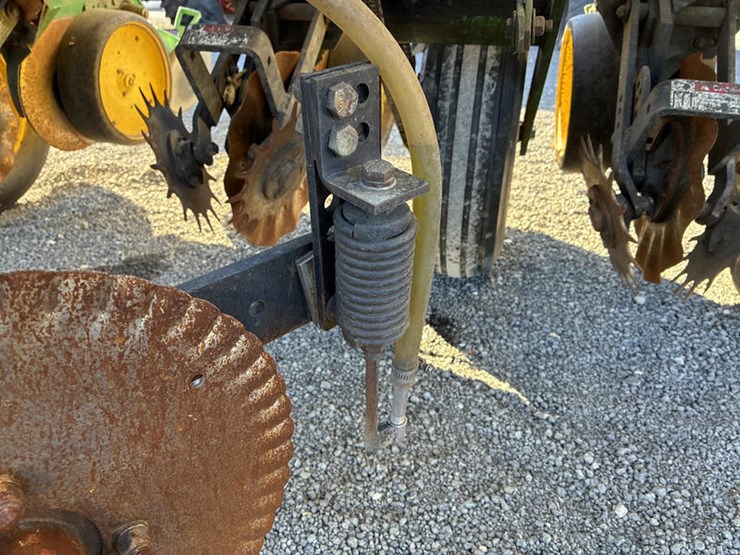 john-deere-7200-image-13