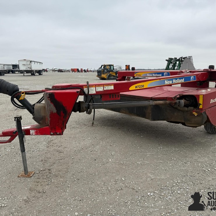 2015 NEW HOLLAND H7230
