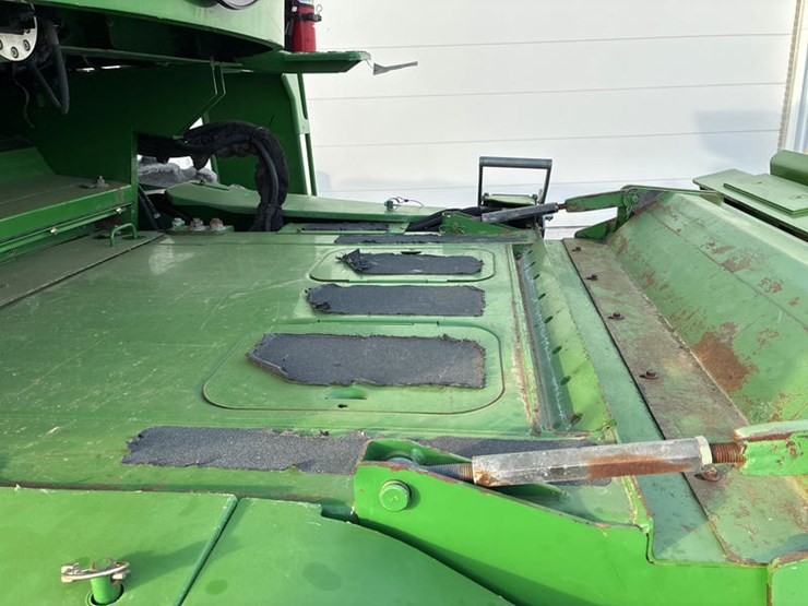 2009-john-deere-9570-sts-image-25