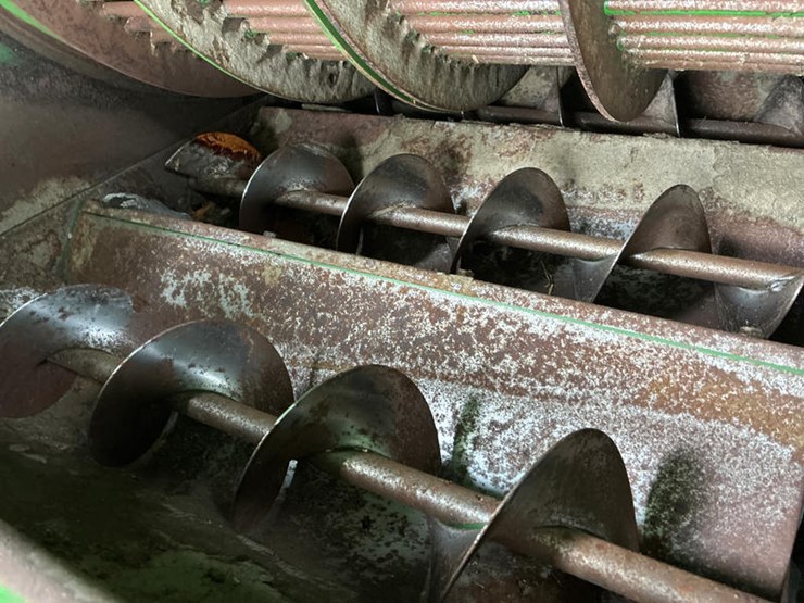 2004-john-deere-9660-sts-image-63