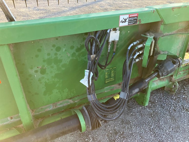2005-john-deere-630f-image-11