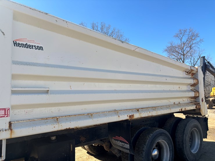 2009-peterbilt-340-image-46