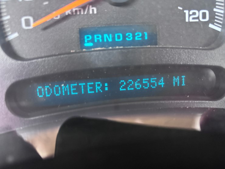 2005-chevrolet-2500hd-image-10