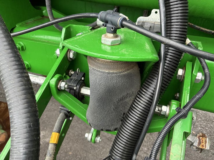 2019-john-deere-1775-image-92