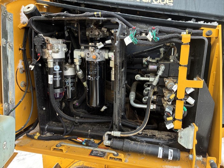 2020-john-deere-2020-image-42