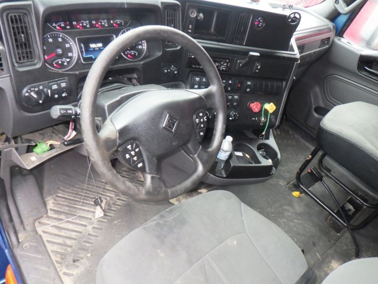 2018-international-lt-image-15