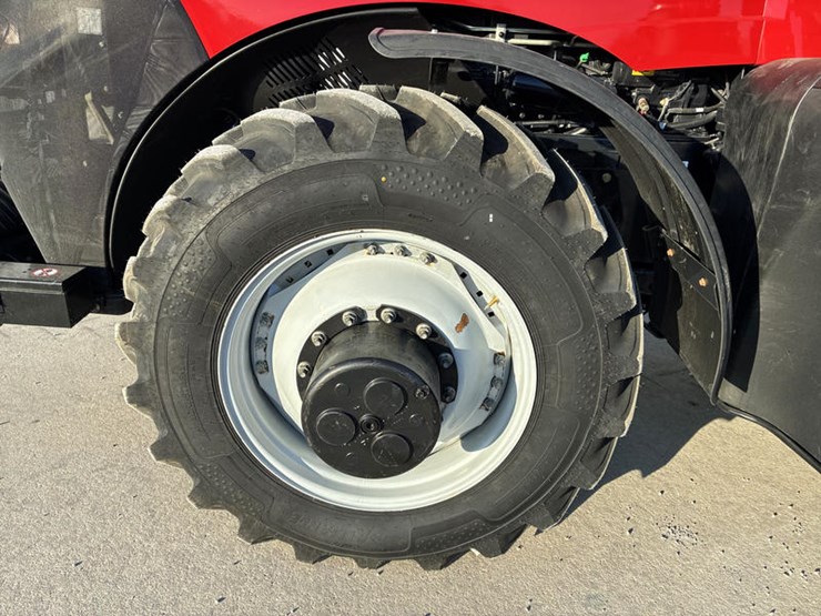 2024-case-ih-magnum-310-afs-connect-image-39