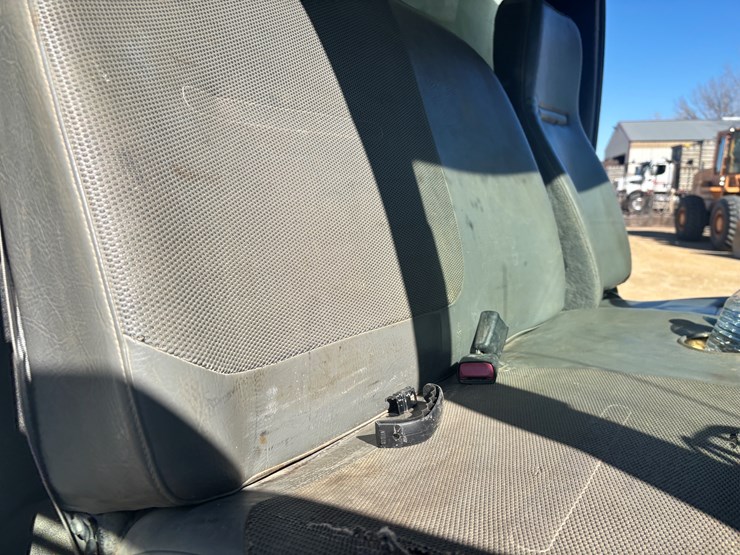 2003-ford-f650-image-26