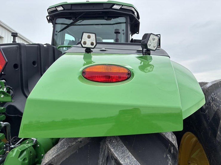 2025-john-deere-9r-590-image-27