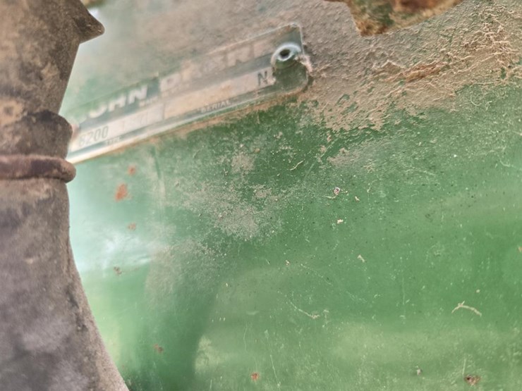 john-deere-8200-image-10