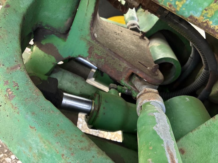 1970-john-deere-4520-image-37