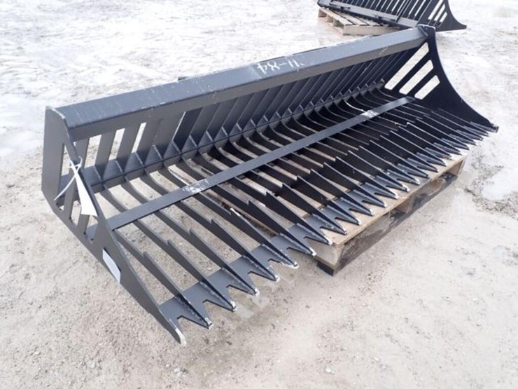 unused-great-bear-84-in.-skid-steer-rock-bucket-image-2