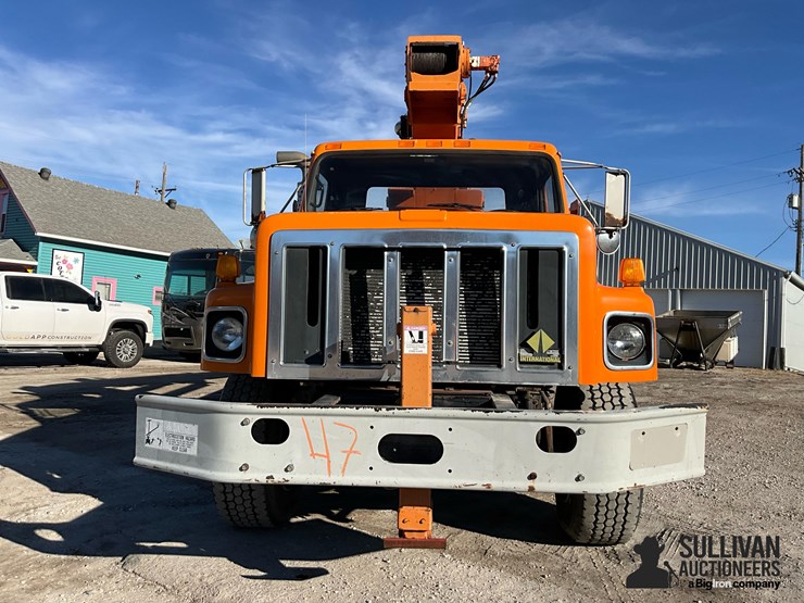 1995-international-2674-image-2