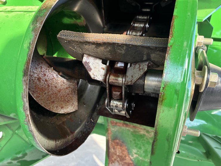 2009-john-deere-9570-sts-image-54