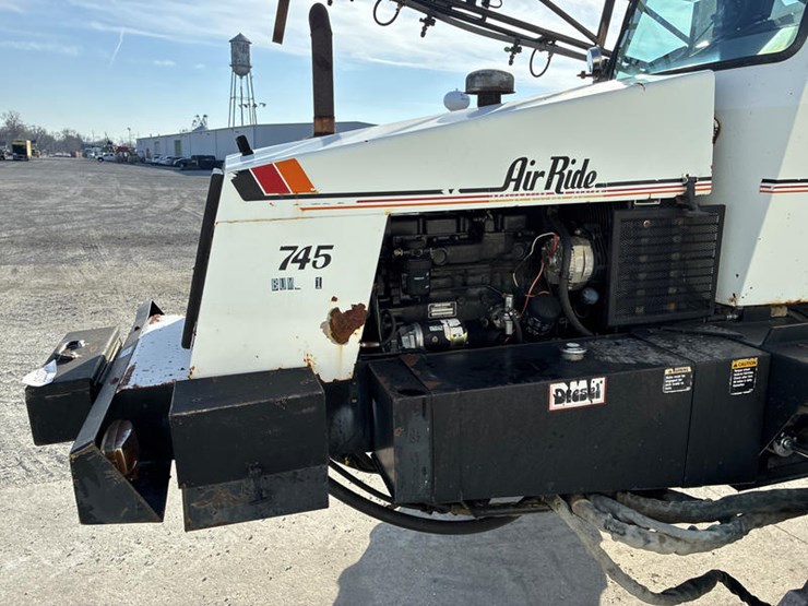 2010-willmar-745-image-40