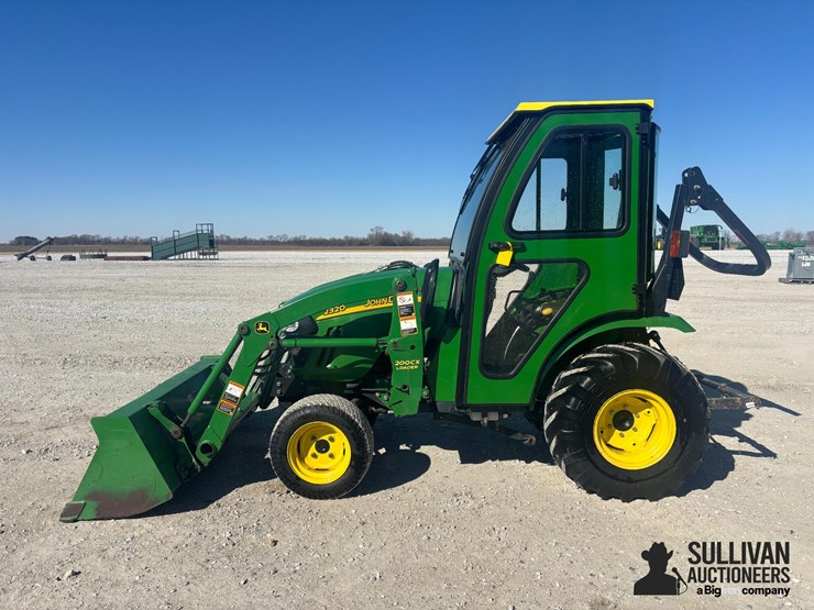 2011-john-deere-2320-image-8