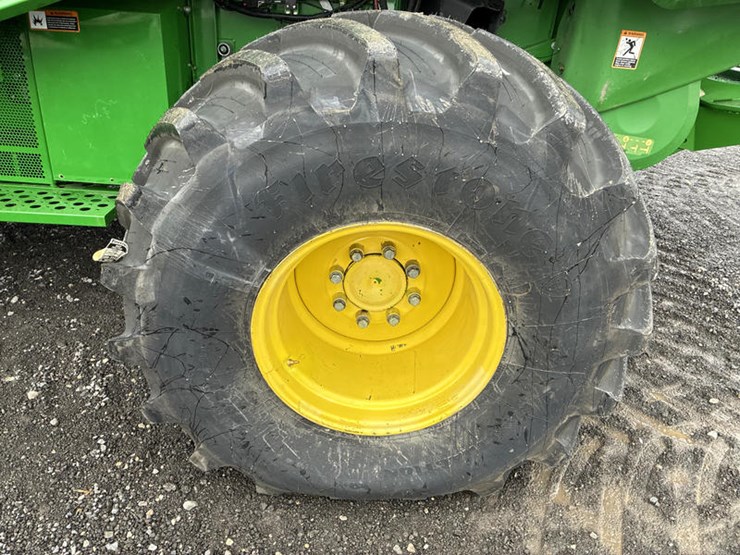 2014-john-deere-s680-image-36