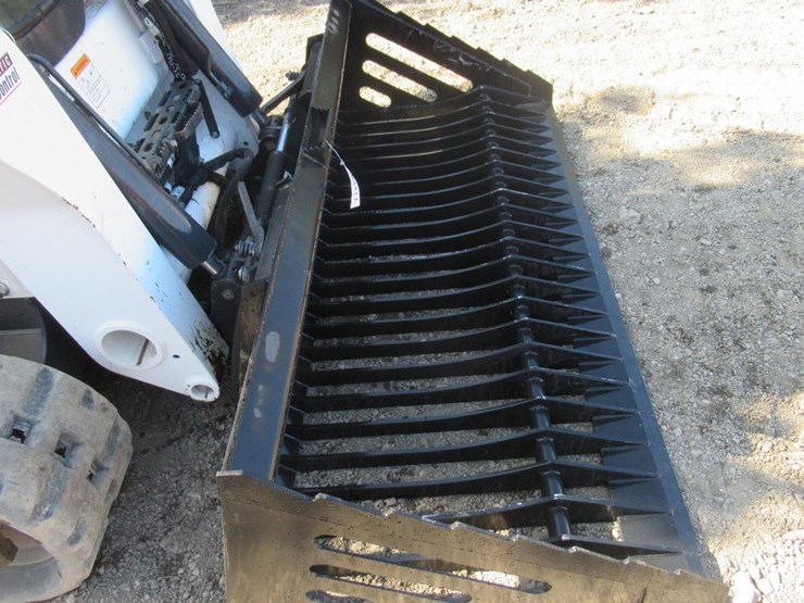 wildcat-80"-skid-steer-smooth-edge-skeleton-bucket-image-5