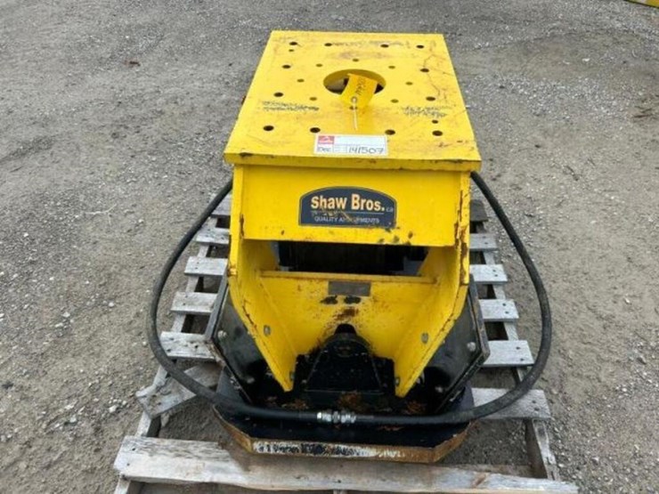 2018-epiroc-hc850-hydraulic-plate-compactor-image-2