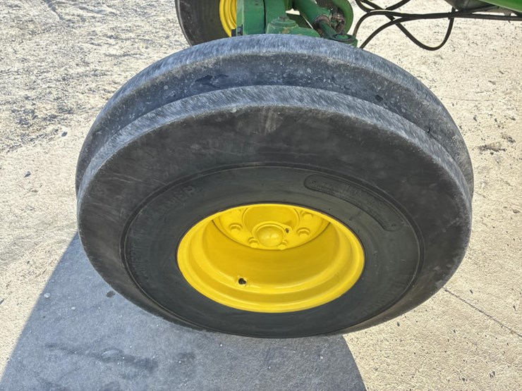 1993-john-deere-7800-image-40