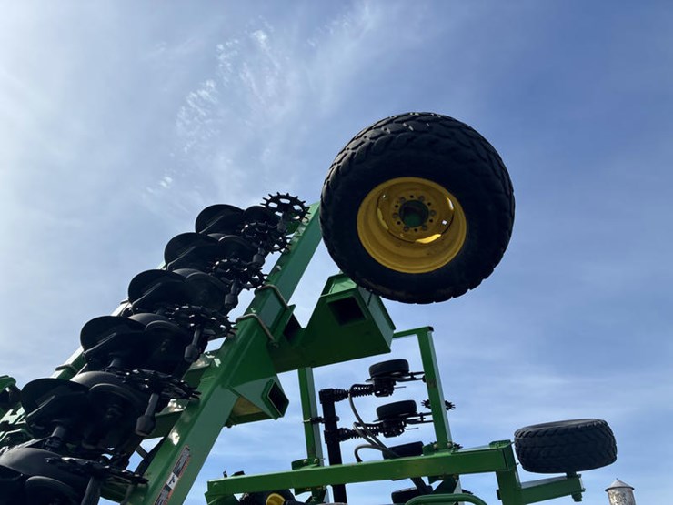 2005-john-deere-1690-image-58