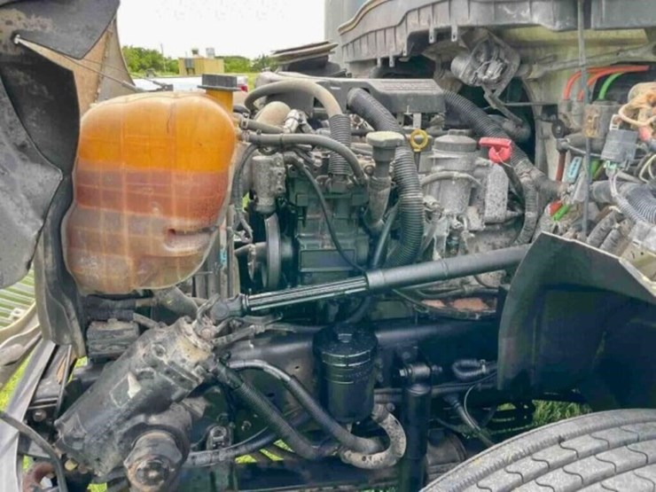 2014-international-durastar-4300-image-42