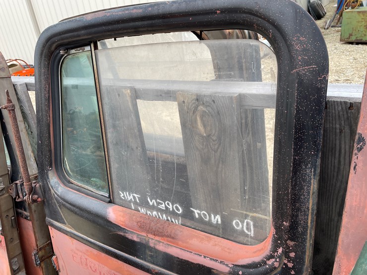 #4401-•-(2)-l-body-cfd-truck-doors-image-4