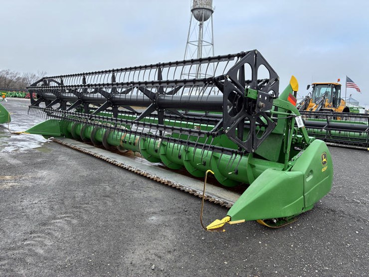 2012-john-deere-625f-image-1