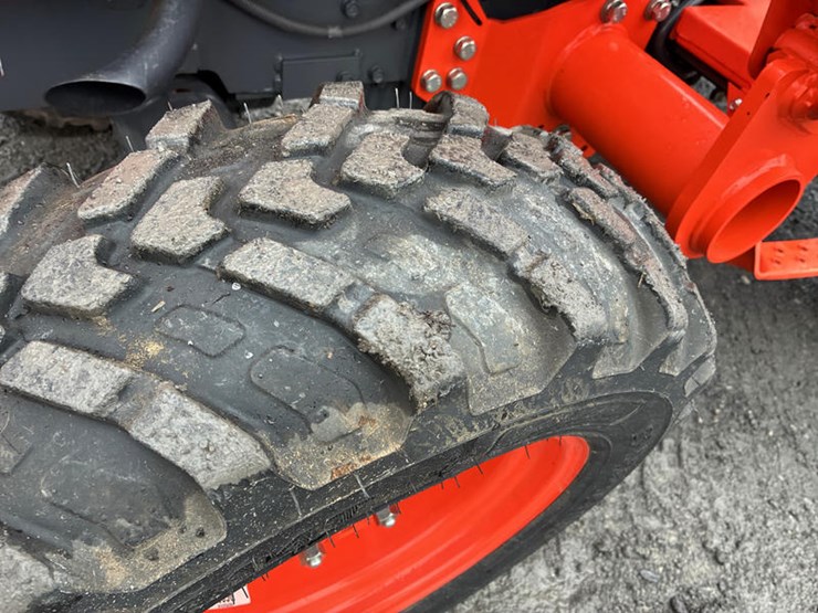 kubota-l2501-image-42