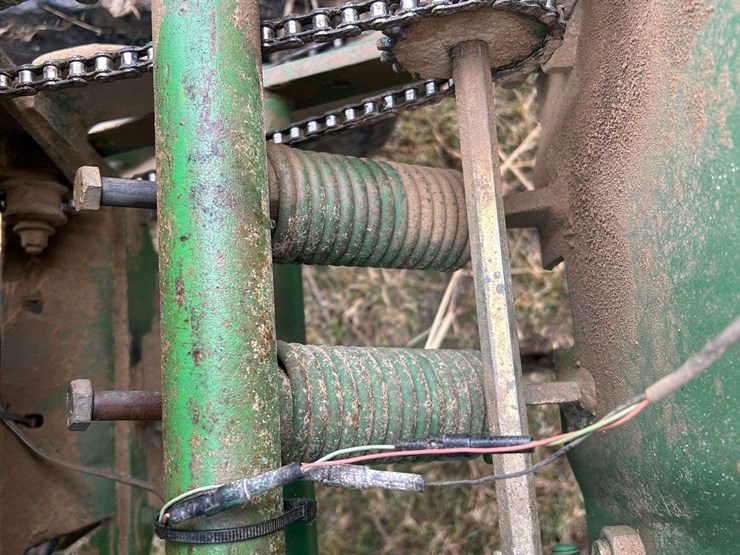 john-deere-7000-image-7