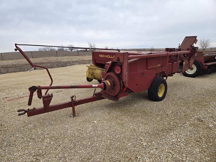 new-holland-315-image-2