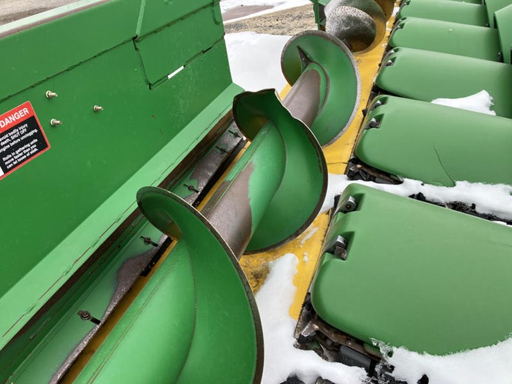 2009-john-deere-608c-image-16