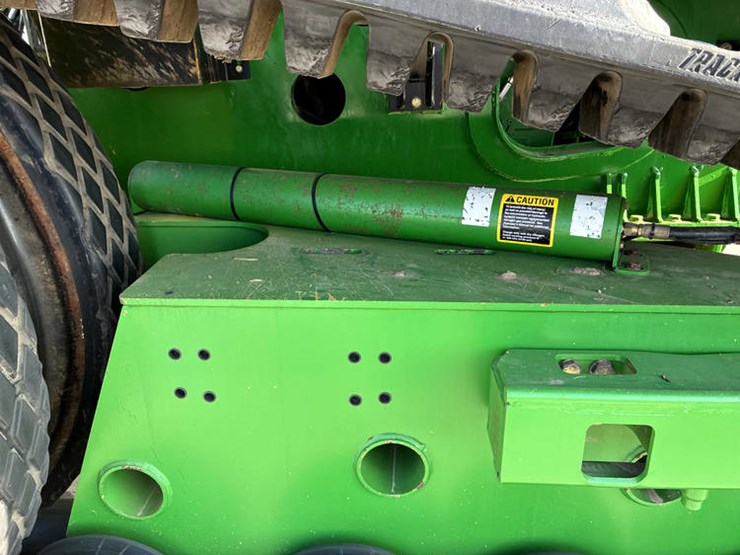 2001-john-deere-9300t-image-60