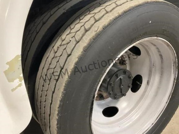 2017-ford-f550-image-7