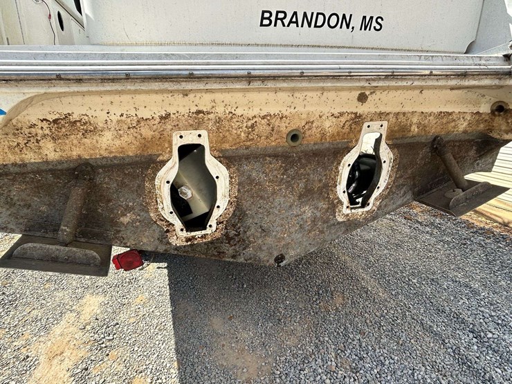 sea-ray-290-sundancer-boat-image-7