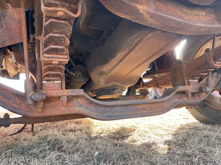 #4208-•-mack-truck-cab-and-chassis-frame-image-10